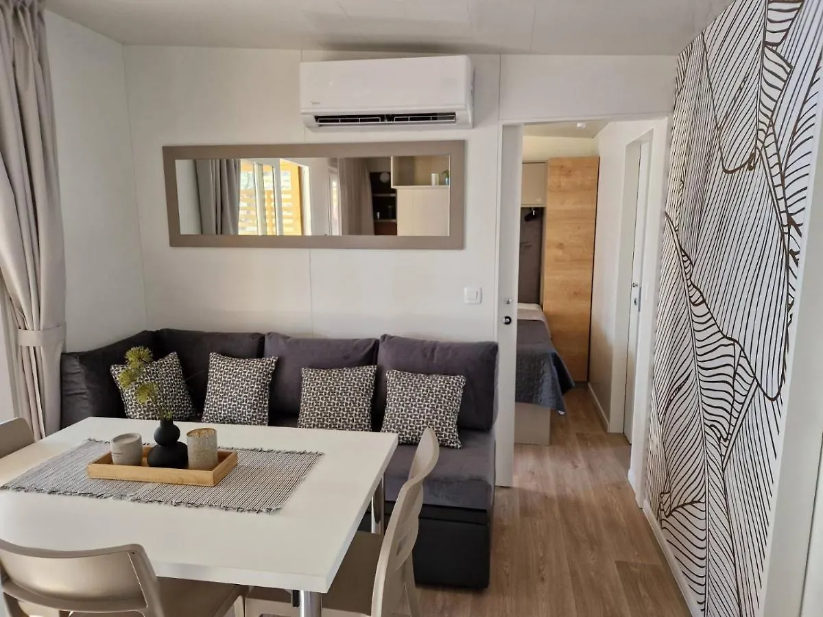 Mobile Home Sole Biograd Na Moru Campingplads